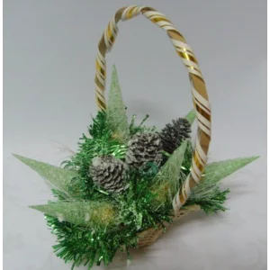 Шишки в снегу